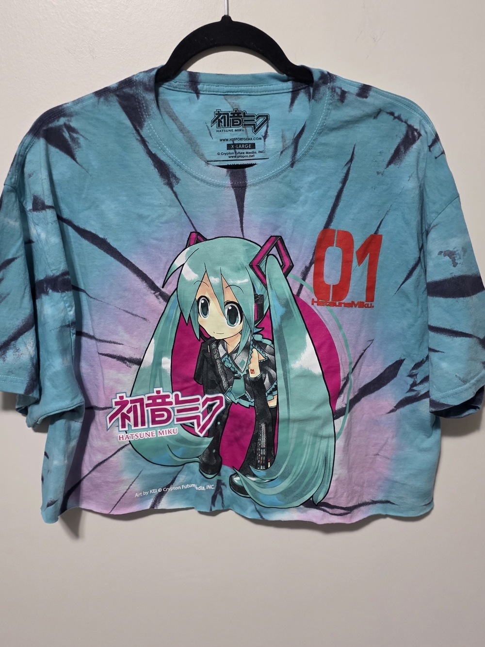 Hatsune Miku Blue Tie-Dye Graphic Crop Tee